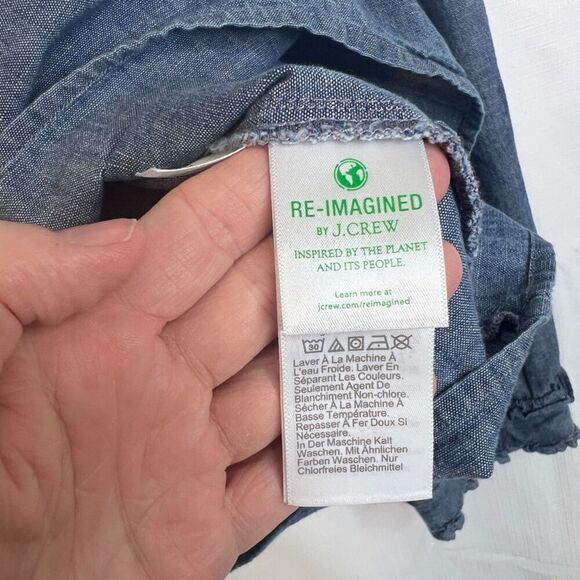 J Crew Ruffled Trim Chambray Blouse Blue Neutral Basic Size Medium Minimalist - Picture 7 of 10